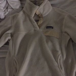 Patagonia sweatshirt